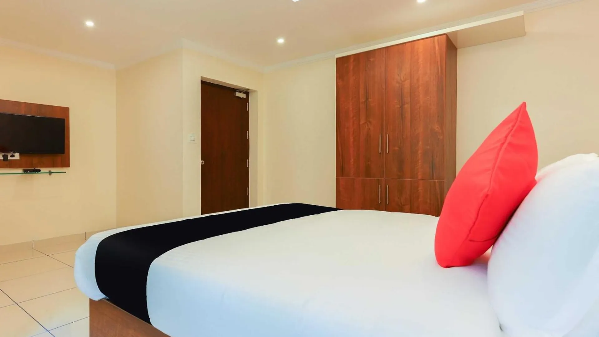 Super Collection O Companion Leisure Homes Kovalam