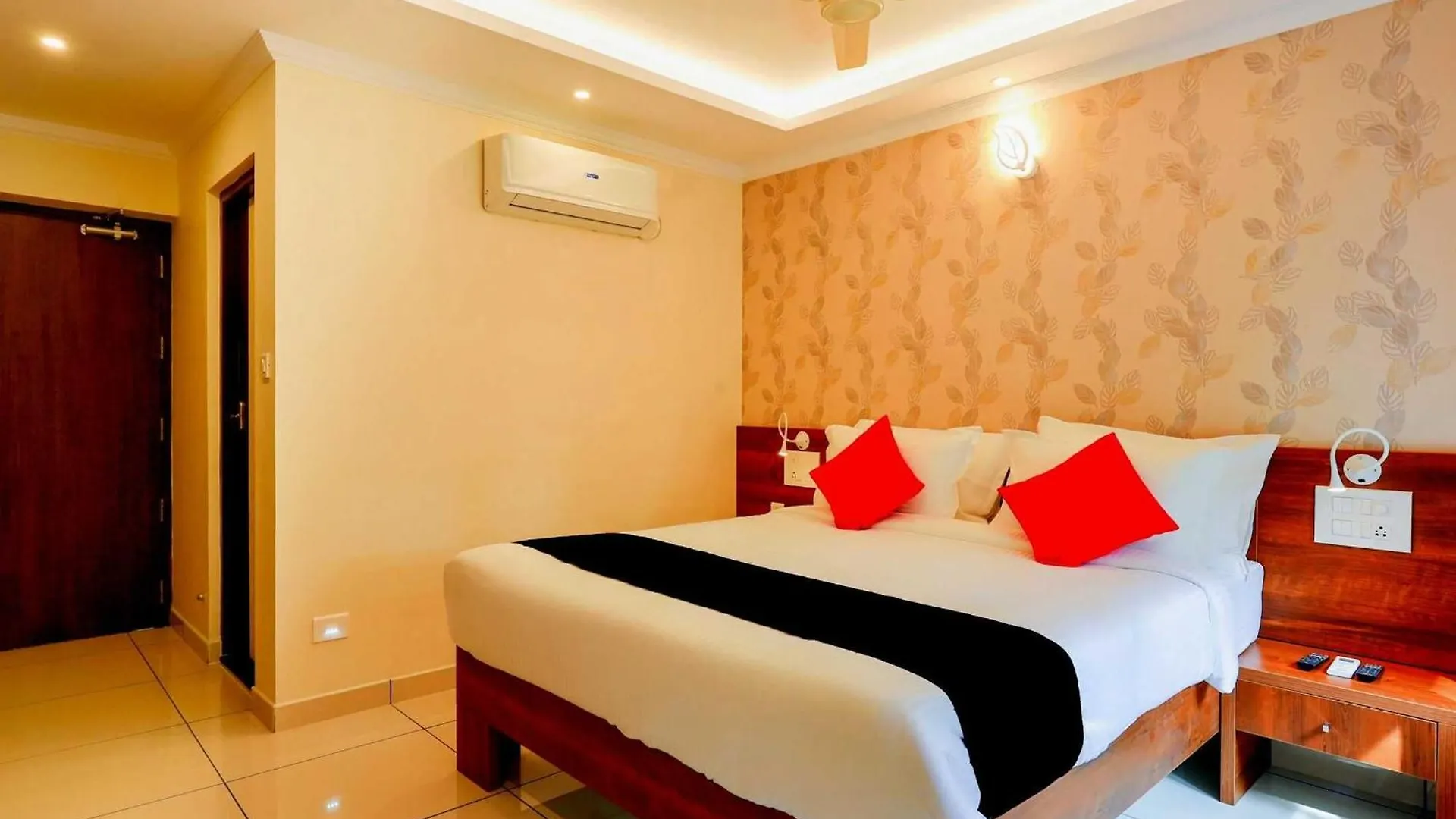 Super Collection O Companion Leisure Homes Kovalam