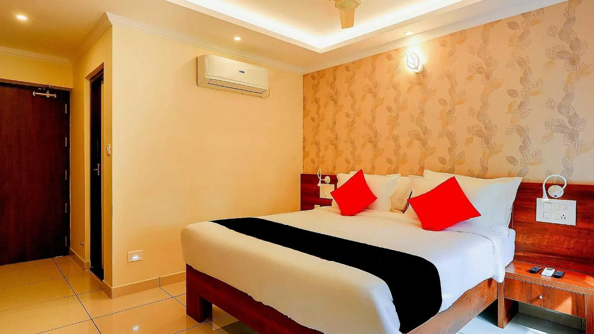 Hotel Super Collection O Companion Leisure Homes Kovalam