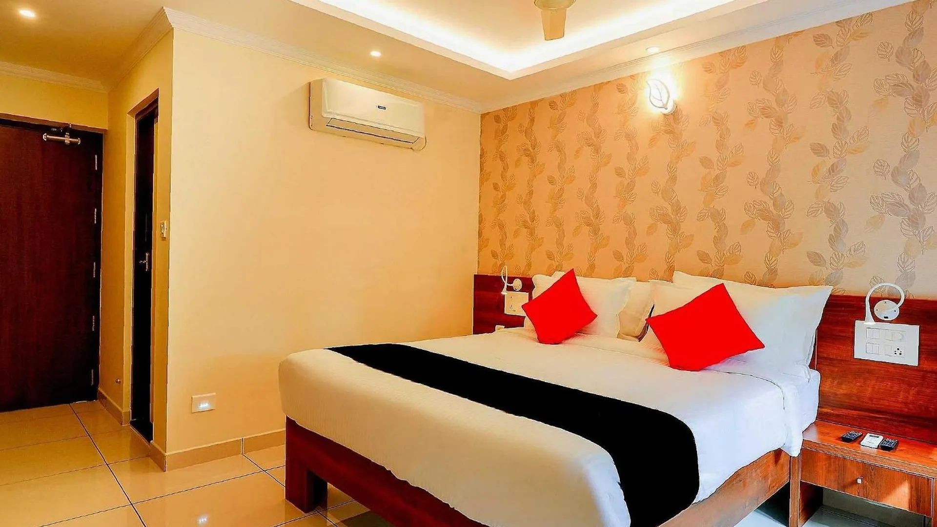 Super Collection O Companion Leisure Homes Kovalam 4*,