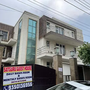 https://oyo-92730-satguru-guest-house.top-gurgaonhotels.com